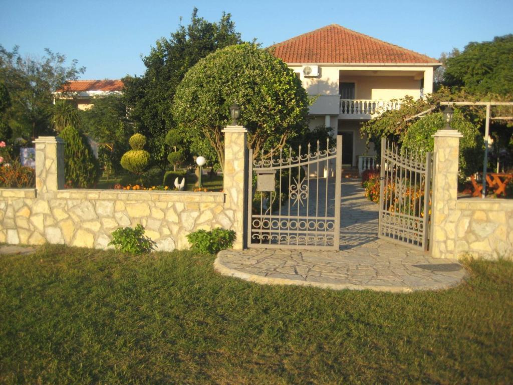 Apartments Ada Bojana Ulcinj Quarto foto