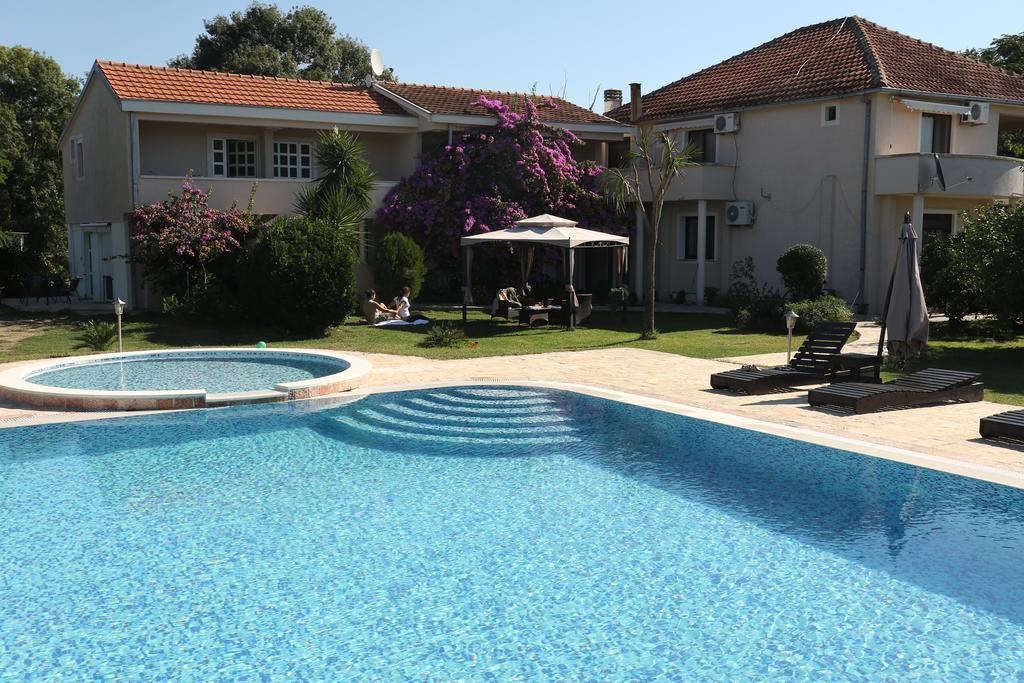 Apartments Ada Bojana Ulcinj Exterior foto